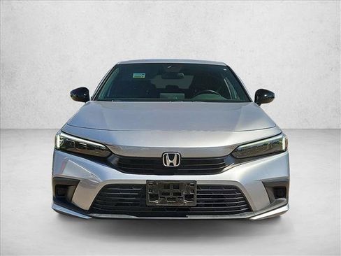 Used 2023 Honda Civic Sport image 2