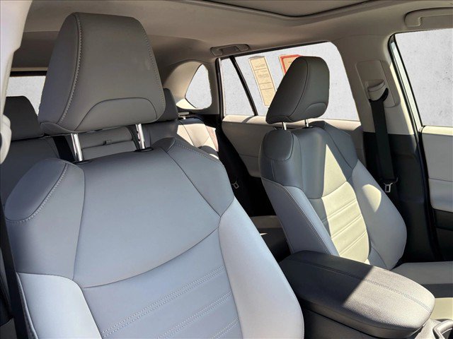 Certified 2025 Toyota RAV4 XLE Premium AWD/4WD image 28