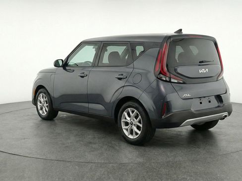 Used 2025 Kia Soul LX w/ LX Technology Package image 6