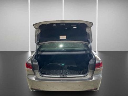 Used 2018 Lexus LS 500 F Sport w/ Accessory Package (Z2) image 9