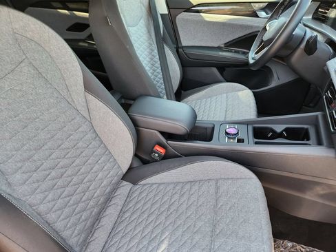 New 2026 Volkswagen Tiguan S AWD/4WD image 5