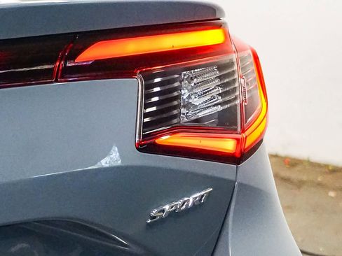 Used 2024 Honda Civic Sport image 12