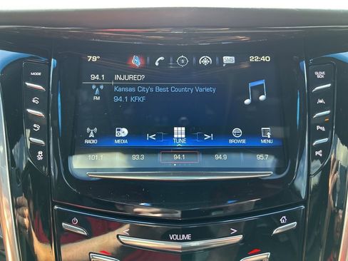 Used 2019 Cadillac Escalade ESV Platinum image 32