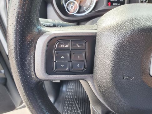 Used 2022 RAM 3500 Tradesman w/ Chrome Appearance Group AWD/4WD image 17