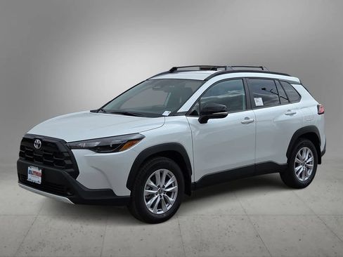 New 2026 Toyota Corolla Cross LE image 4