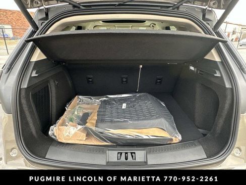 New 2026 Lincoln Corsair Reserve w/ Rear Removable Package Tray image 18