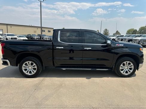 Certified 2022 Chevrolet Silverado 1500 LTZ w/ LTZ Premium Package AWD/4WD image 35