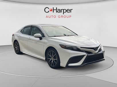 Used 2022 Toyota Camry SE w/ Cold Weather Package