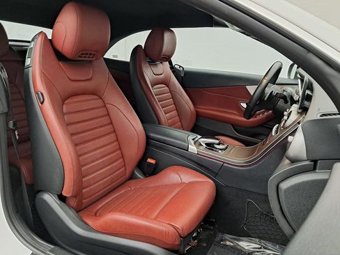 Used 2019 Mercedes-Benz C 300 4MATIC Cabriolet image 3