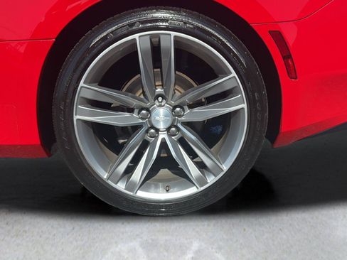 Used 2017 Chevrolet Camaro LT RWD image 57