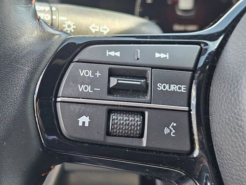 Used 2025 Honda HR-V Sport image 19