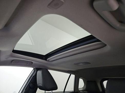 Used 2023 Toyota Corolla Cross XLE w/ Convenience Package image 30