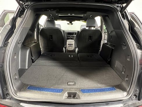 Certified 2024 Buick Enclave Essence w/ Experience Buick Package AWD/4WD image 14