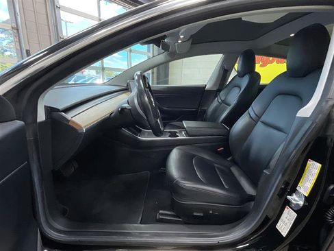 Used 2018 Tesla Model 3 Long Range RWD image 11