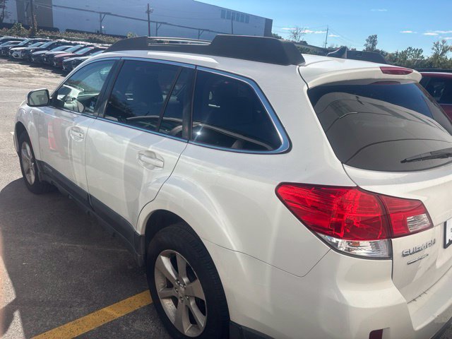 Used 2014 Subaru Outback 2.5i Limited w/ Moonroof Package AWD/4WD image 7