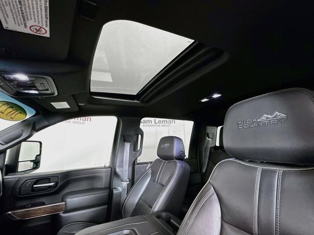 Used 2022 Chevrolet Silverado 3500 High Country AWD/4WD image 24