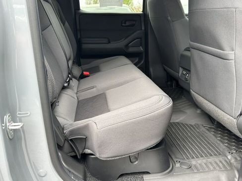 Certified 2026 Nissan Frontier SV w/ SV Convenience Package AWD/4WD image 17