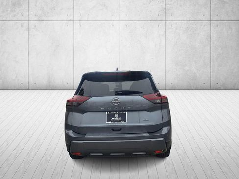 Used 2024 Nissan Rogue SL w/ SL Premium Package image 6