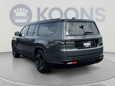 Used 2024 Jeep Grand Wagoneer L Series II w/ Quick Order Packagew 28T AWD/4WD image 8