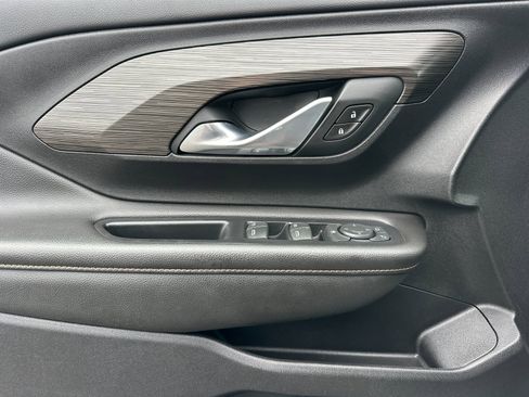 Used 2020 GMC Terrain SLT image 11