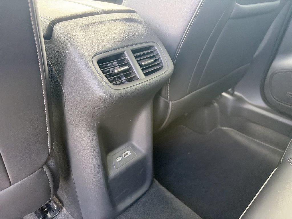 Used 2023 Buick Envision Essence AWD/4WD image 27