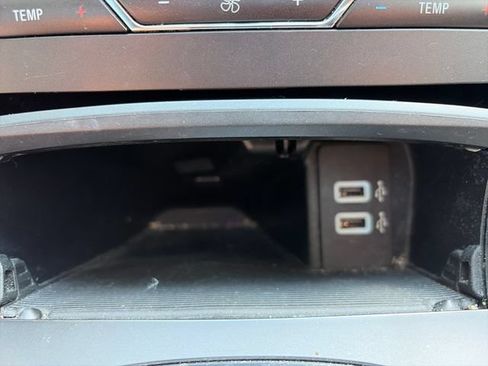 Used 2018 Ford Edge Titanium w/ Equipment Group 301A AWD/4WD image 20