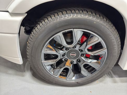 New 2025 GMC Savana 2500 Extended w/ Driver Convenience Package image 9