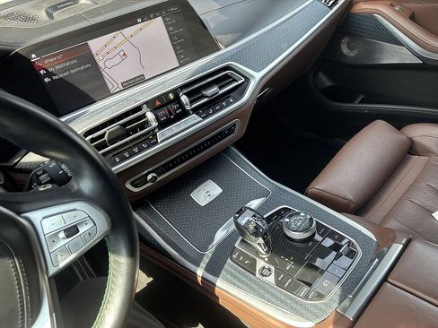 Used 2022 BMW ALPINA XB7 image 18