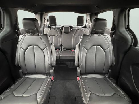 New 2026 Chrysler Voyager LX FWD image 23
