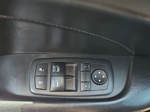 Used 2018 Dodge Challenger R/T Scat Pack w/ Dynamics Package RWD image 26