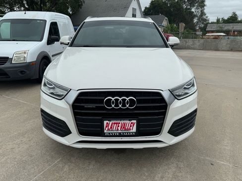 Used 2018 Audi Q3 2.0T Premium w/ Convenience Package image 2