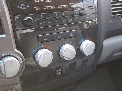 Used 2010 Toyota Tundra 4x4 Double Cab image 21