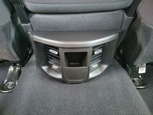 Used 2025 RAM 2500 Big Horn AWD/4WD image 9