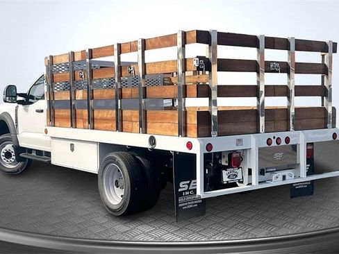 Used 2024 Ford F450 XL w/ XL Chrome Package image 3