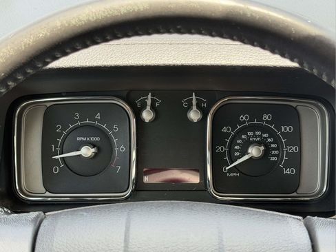 Used 2008 Lincoln MKX AWD image 8