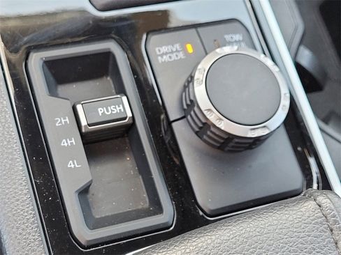 Used 2025 Toyota Sequoia SR5 image 21