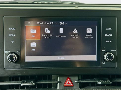 Used 2025 Kia Sportage LX FWD image 21