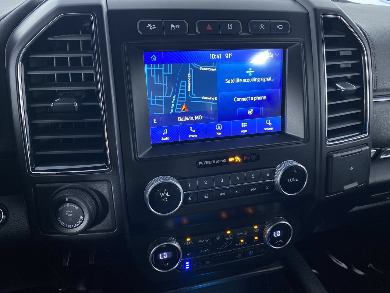 Used 2021 Ford Expedition Max Limited AWD/4WD image 5