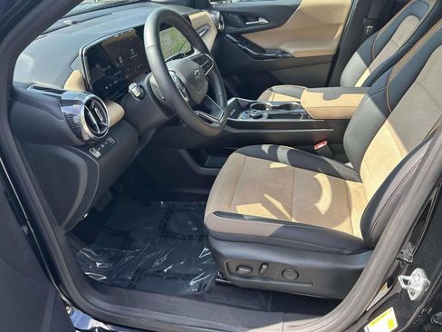 Used 2025 Chevrolet Equinox ACTIV AWD/4WD image 19