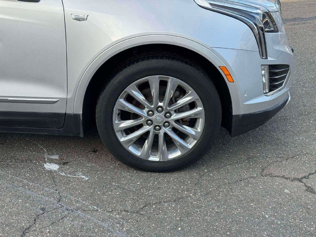 Used 2019 Cadillac XT5 Platinum AWD/4WD image 9
