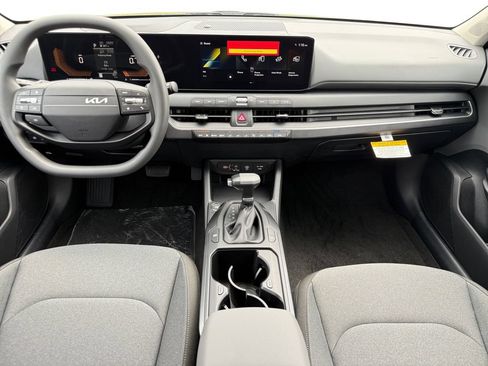 New 2026 Kia K4 FWD image 10