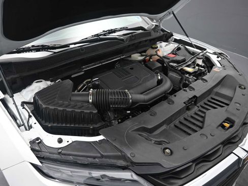 Used 2023 Chevrolet Blazer LT image 16