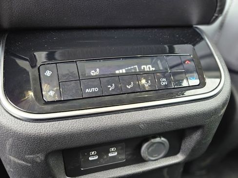 Certified 2026 Nissan Armada SV RWD image 28