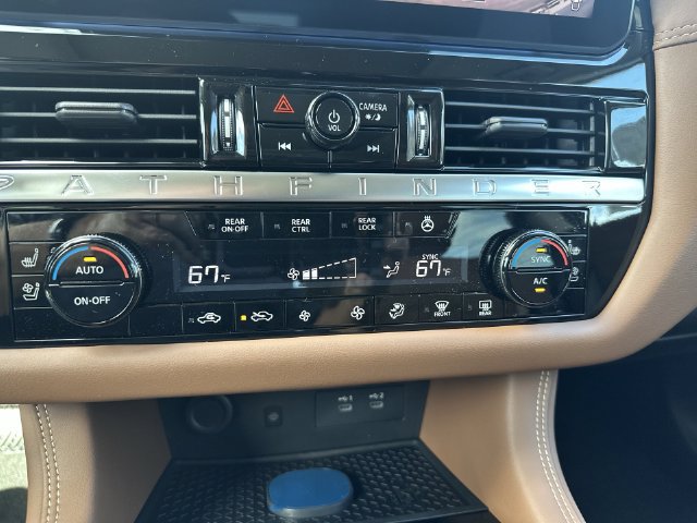 New 2026 Nissan Pathfinder Platinum w/ Accent Package AWD/4WD image 26