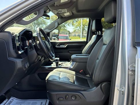 Certified 2022 Chevrolet Silverado 1500 RST w/ Convenience Package II image 19