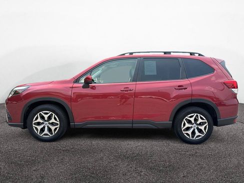 Used 2022 Subaru Forester Premium AWD/4WD image 4