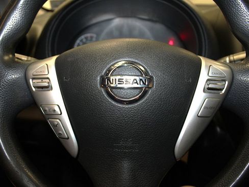 Used 2019 Nissan Versa S Plus FWD image 10