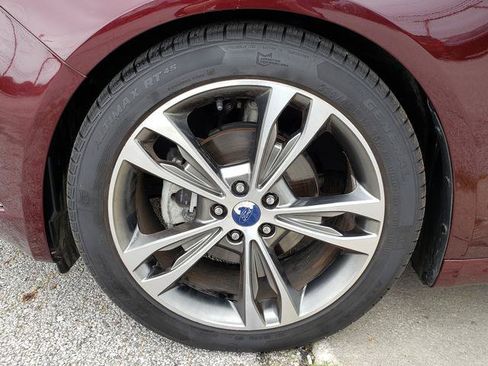 Used 2017 Ford Fusion Titanium AWD/4WD image 27