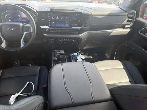 Used 2024 Chevrolet Silverado 1500 LT Trail Boss w/ Convenience Package II AWD/4WD image 13