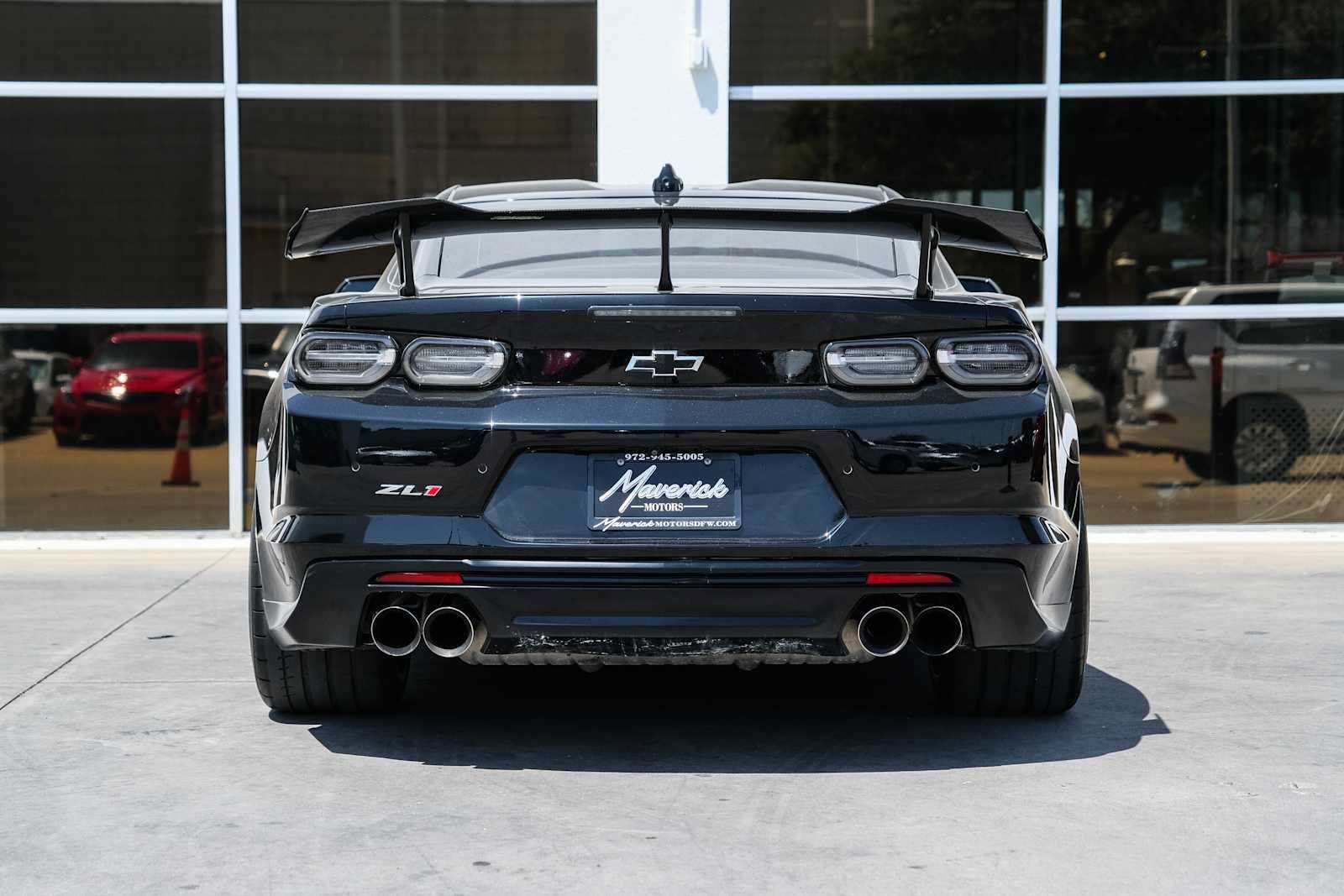 Used 2021 Chevrolet Camaro ZL1 RWD image 15